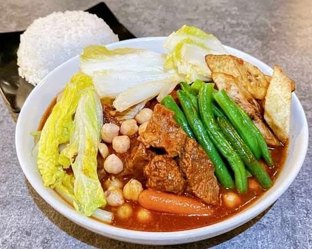 Beef Pochero Tray.